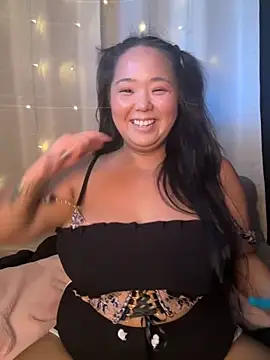 Snapshot of RealLifeWaifu chatting on 09/19/25, 09:48 RealLifeWaifu online show from 09/19/25, 09:48