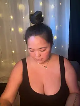 Snapshot of RealLifeWaifu chatting on 09/25/25, 05:27 RealLifeWaifu online show from 09/25/25, 05:27