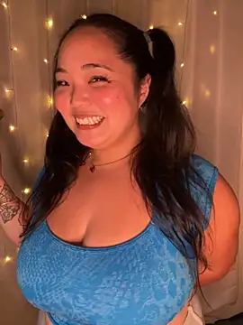 Snapshot of RealLifeWaifu chatting on 10/10/25, 01:59 RealLifeWaifu online show from 10/10/25, 01:59