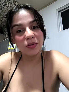 Snapshot of Daniela-rosee chatting on 09/28/25, 12:16 Daniela-rosee online show from 09/28/25, 12:16