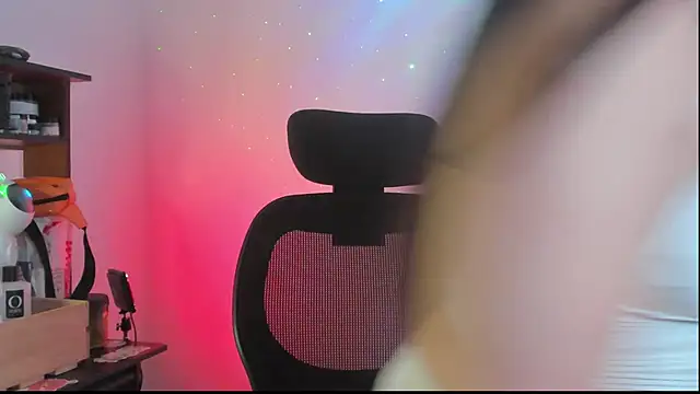 SofiaBermudez online show from 10/04/25, 10:52