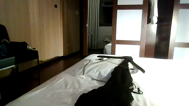 Astrid3 online show from 10/09/25, 08:51