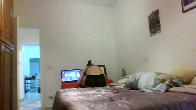 Snapshot of Astrid3 chatting on 01/15/26, 12:26 Astrid3 online show from 01/15/26, 12:26