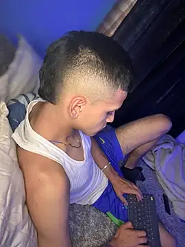 Snapshot of Boyxcock7 chatting on 11/24/25, 07:02 Boyxcock7 online show from 11/24/25, 07:02