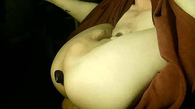 Snapshot of rzalza chatting on 09/30/25, 01:32 rzalza online show from 09/30/25, 01:32