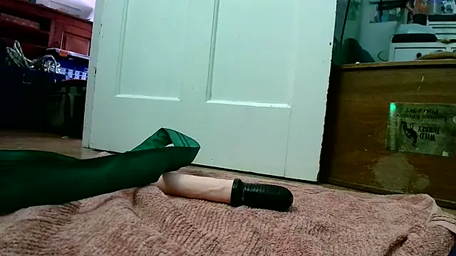 Snapshot of rzalza chatting on 01/06/26, 02:48 rzalza online show from 01/06/26, 02:48