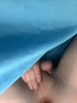 Snapshot of rzalza chatting on 04/09/26, 02:44 rzalza online show from 04/09/26, 02:44