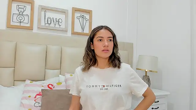 Snapshot of Skylerwhite02 chatting on 02/12/26, 07:53 Skylerwhite02 online show from 02/12/26, 07:53