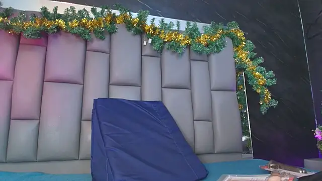 kissme luna online show from 12/01/25, 07:30