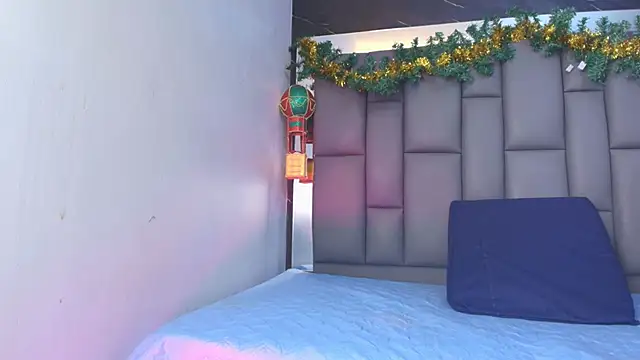 kissme luna online show from 12/02/25, 07:09