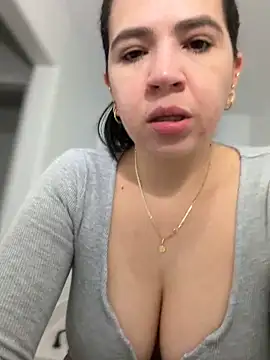Snapshot of Gringo_XXX_Latina chatting on 04/08/26, 03:06 Gringo XXX Latina online show from 04/08/26, 03:06