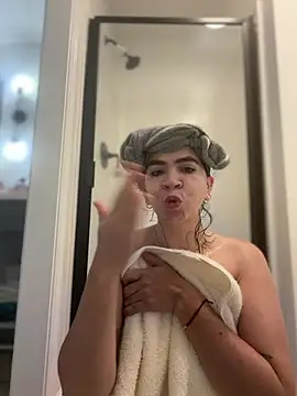 Snapshot of Gringo_XXX_Latina chatting on 07/21/26, 11:18 Gringo XXX Latina online show from 07/21/26, 11:18