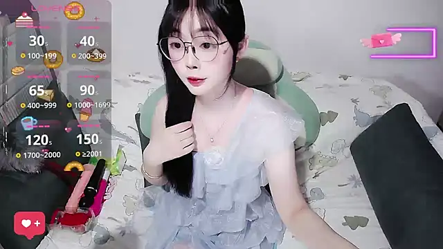 Snapshot of baby-yaya20 chatting on 07/29/26, 01:31 baby-yaya20 online show from 07/29/26, 01:31