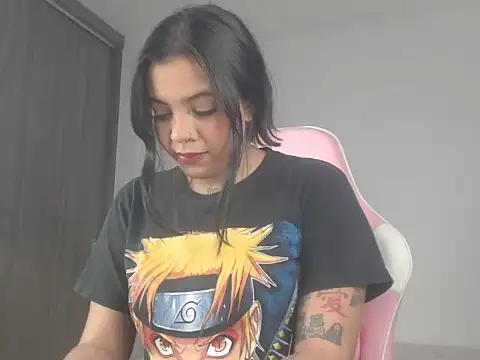 Snapshot of ObeyVal chatting on 05/12/26, 07:27 ObeyVal online show from 05/12/26, 07:27