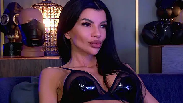 Snapshot of EleniaDevons chatting on 03/18/26, 01:47 EleniaDevons online show from 03/18/26, 01:47