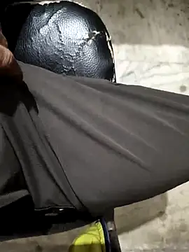 Snapshot of theindianjason chatting on 11/21/25, 03:22 theindianjason online show from 11/21/25, 03:22