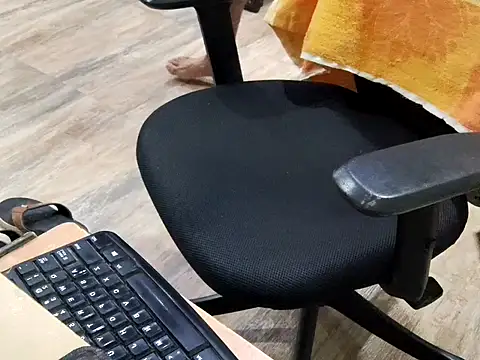 Snapshot of ZoroArcher chatting on 09/20/25, 07:37 ZoroArcher online show from 09/20/25, 07:37