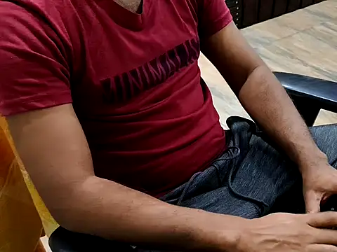 Snapshot of ZoroArcher chatting on 09/23/25, 07:17 ZoroArcher online show from 09/23/25, 07:17