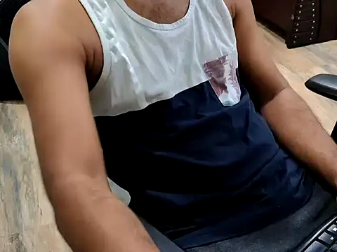 Snapshot of ZoroArcher chatting on 09/25/25, 06:22 ZoroArcher online show from 09/25/25, 06:22