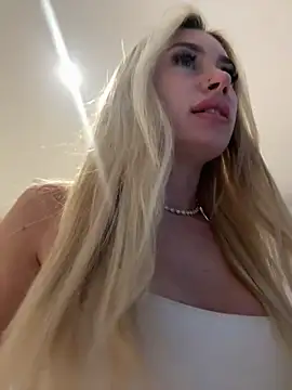 SexySaraxxoo online show from 04/29/26, 09:57