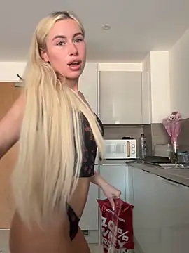 SexySaraxxoo online show from 05/26/26, 10:44