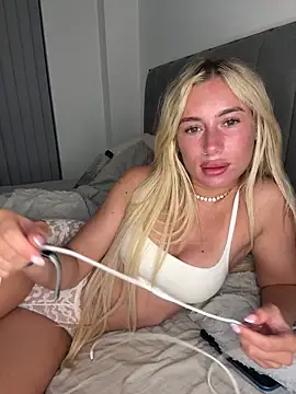 SexySaraxxoo online show from 06/16/26, 09:28