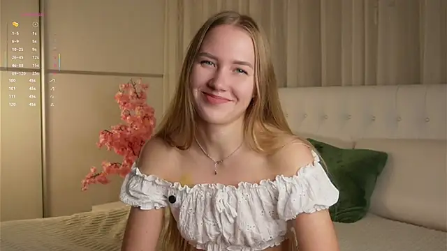 AlbaMesick online show from 10/08/25, 12:14