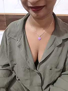 Itz Mayra  online show from 11/09/25, 06:55