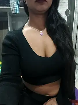 Itz Mayra  online show from 11/15/25, 06:15