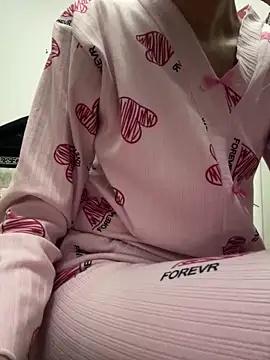 Snapshot of Nahiida23 chatting on 03/11/26, 09:43 Nahiida23 online show from 03/11/26, 09:43