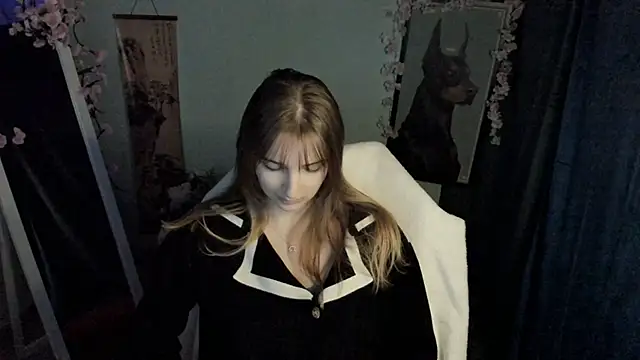 Snapshot of NeyliDream chatting on 01/18/26, 01:04 NeyliDream online show from 01/18/26, 01:04