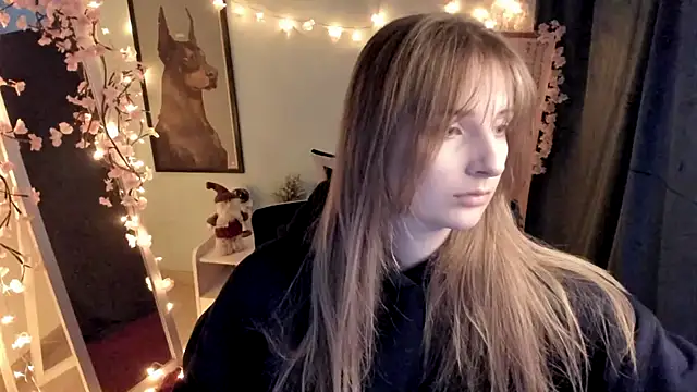 Snapshot of NeyliDream chatting on 02/02/26, 01:32 NeyliDream online show from 02/02/26, 01:32