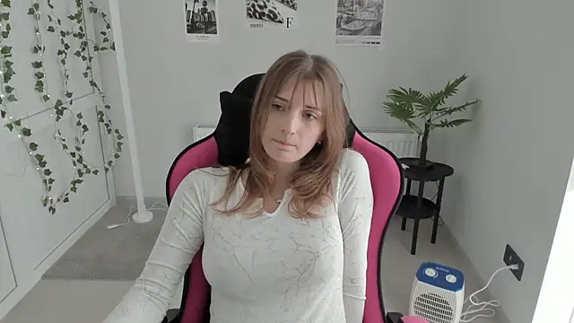 Snapshot of NeyliDream chatting on 04/23/26, 01:46 NeyliDream online show from 04/23/26, 01:46