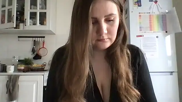 Snapshot of Noviira chatting on 07/07/26, 03:09 Noviira online show from 07/07/26, 03:09