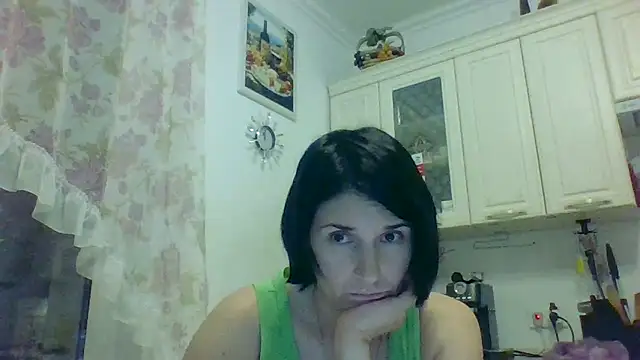 Snapshot of Zorayyaa chatting on 07/07/26, 08:02 Zorayyaa online show from 07/07/26, 08:02