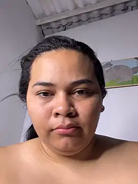 Snapshot of Yasmine__Hayat chatting on 01/07/26, 05:15 Yasmine Hayat online show from 01/07/26, 05:15