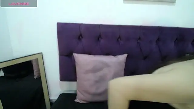 SofiaKitty-love online show from 10/08/25, 06:49