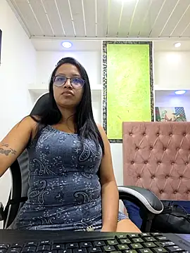 susan mooree online show from 11/25/25, 07:03