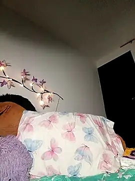 Snapshot of sweetdubros2 chatting on 11/05/25, 05:40 sweetdubros2 online show from 11/05/25, 05:40