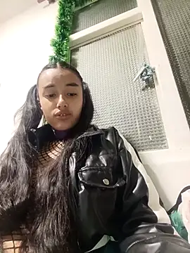 Snapshot of sweetdubros2 chatting on 11/16/25, 07:47 sweetdubros2 online show from 11/16/25, 07:47