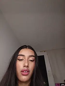 Snapshot of sweetdubros2 chatting on 12/05/25, 06:44 sweetdubros2 online show from 12/05/25, 06:44