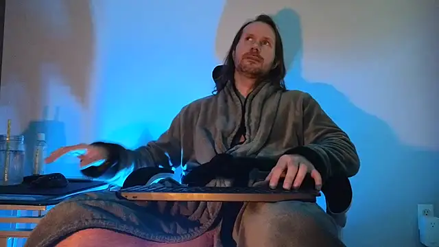 Snapshot of AlbinoAdonis chatting on 09/30/25, 09:31 AlbinoAdonis online show from 09/30/25, 09:31