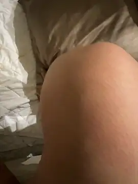 rosie543123 online show from 09/10/25, 06:08