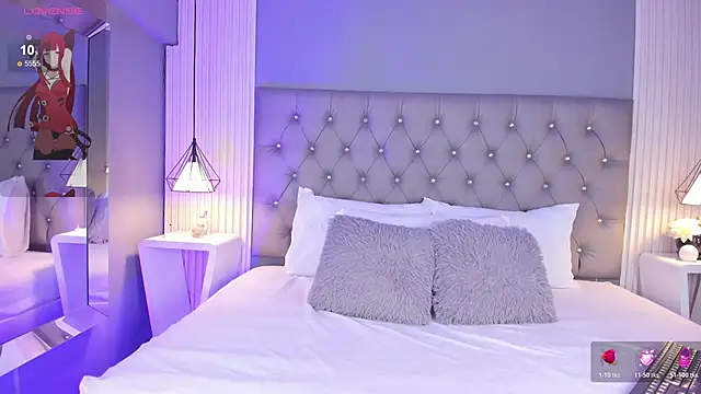 Snapshot of LunaBloomn chatting on 12/03/25, 05:11 LunaBloomn online show from 12/03/25, 05:11