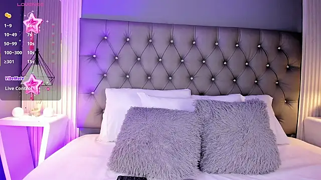 LunaBloomn online show from 03/19/26, 05:06