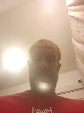 Snapshot of Mrdano0000 chatting on 10/22/25, 03:40 Mrdano0000 online show from 10/22/25, 03:40