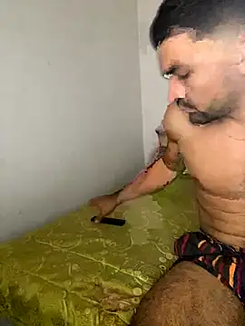 SantiGxxx33 online show from 09/30/25, 09:53