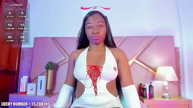 SophieSinclair online show from 10/31/25, 12:50