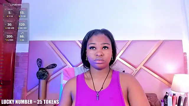 SophieSinclair online show from 06/15/26, 12:29