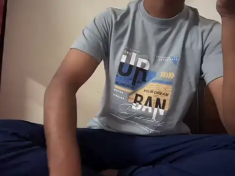 Snapshot of bossyjuicy chatting on 12/18/25, 06:36 bossyjuicy online show from 12/18/25, 06:36